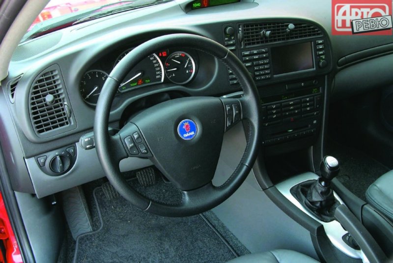 Saab 9-3 белый салон
