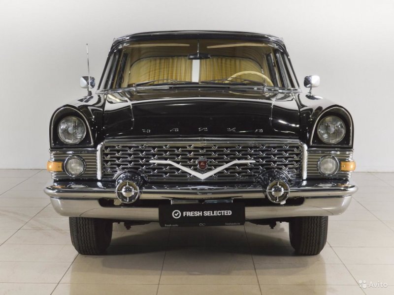 Gaz 13 Чайка