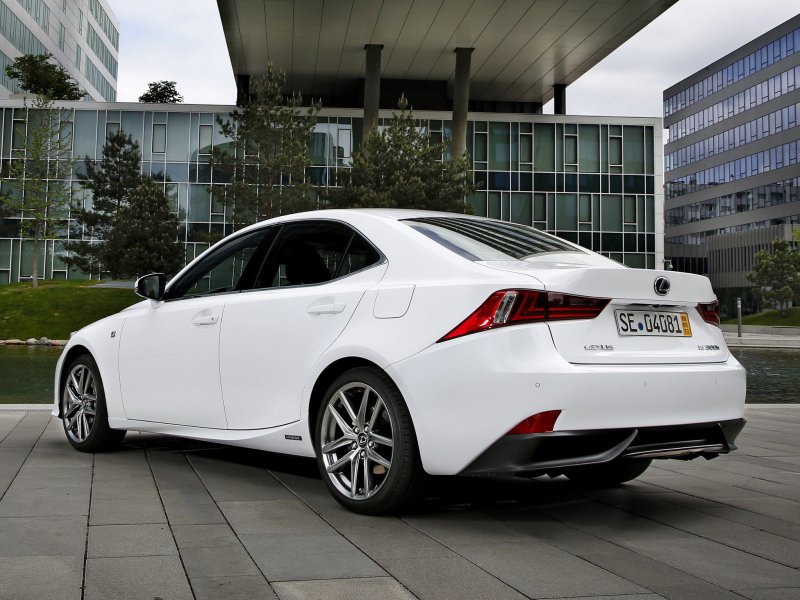 Lexus is 250
