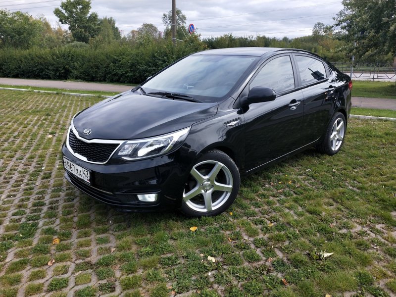 Kia Rio 18 черная