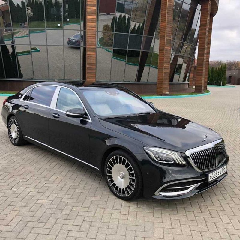 Mercedes Maybach с водителем в Москве