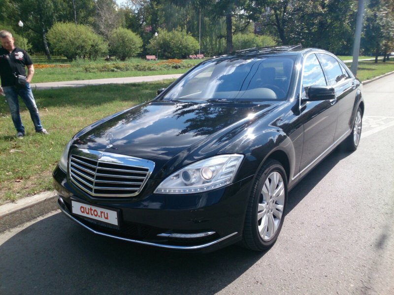 Представительский Mercedes 125