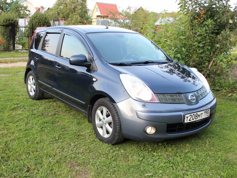 Nissan Note енот