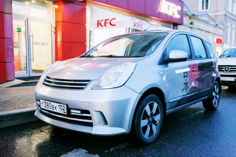 Nissan Note енот