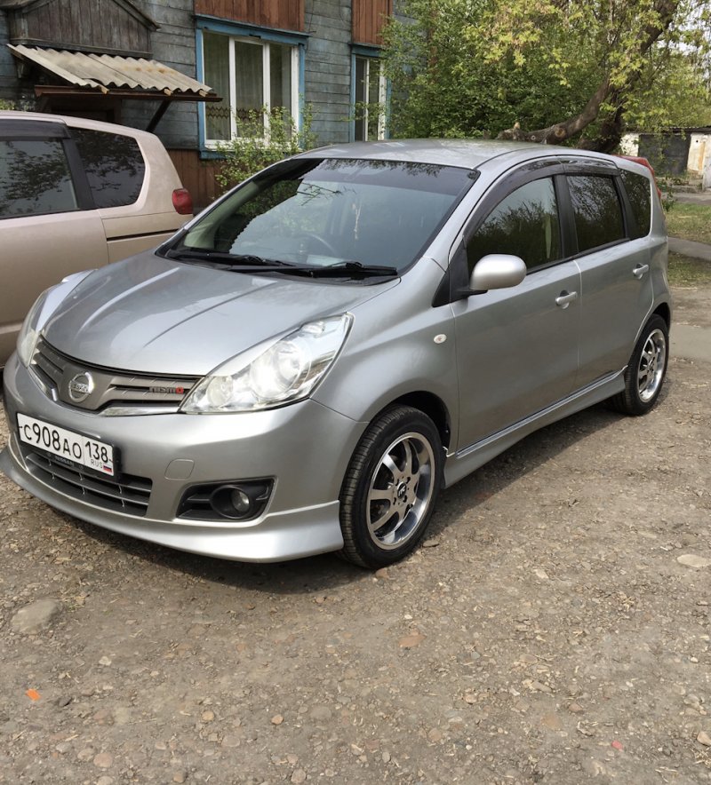 Nissan Note енот