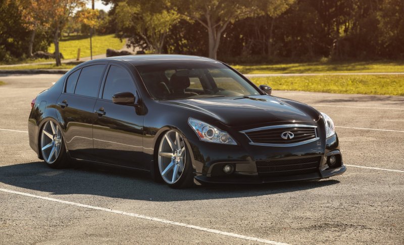 Infiniti g37 sedan Black