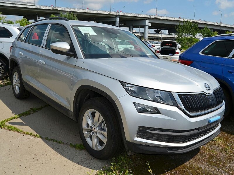 Skoda Kodiaq серебристый
