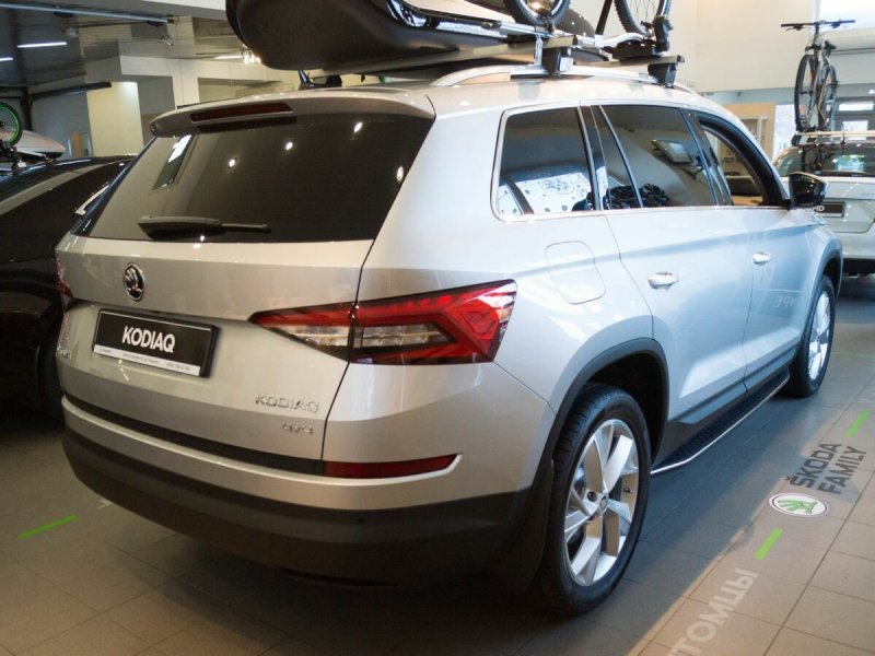 Kodiaq 2020 2.0 AMT 180 Л С
