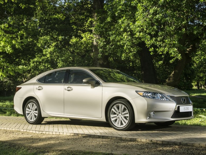 Lexus es 250 2013