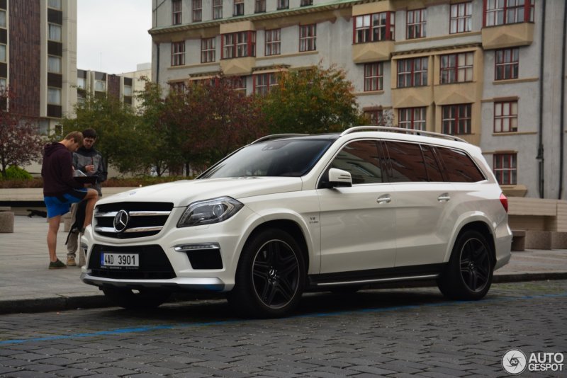 Мерседес-Бенц gl 63 AMG