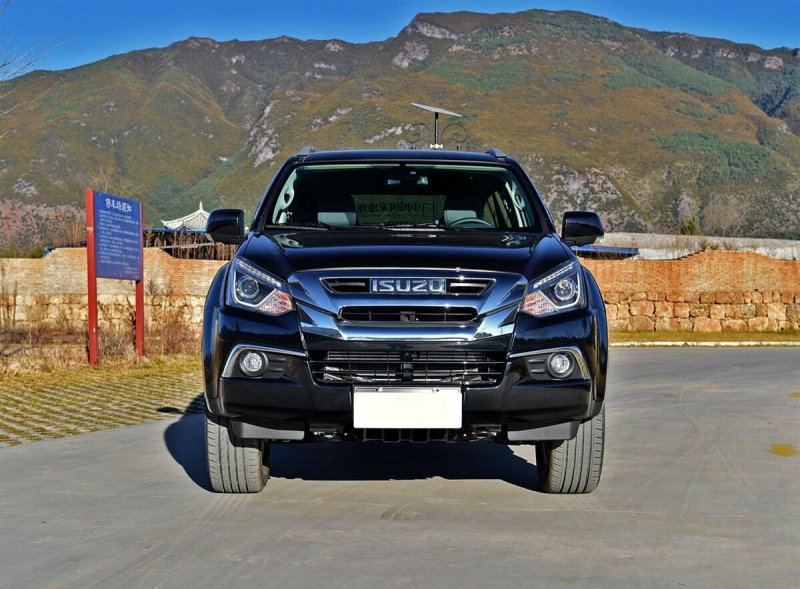 Новый внедорожник Isuzu mu-x 2020