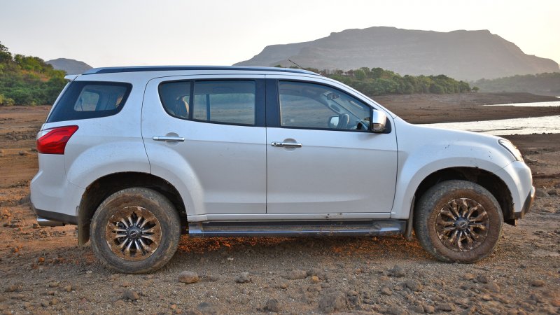 Isuzu 4x4 джип