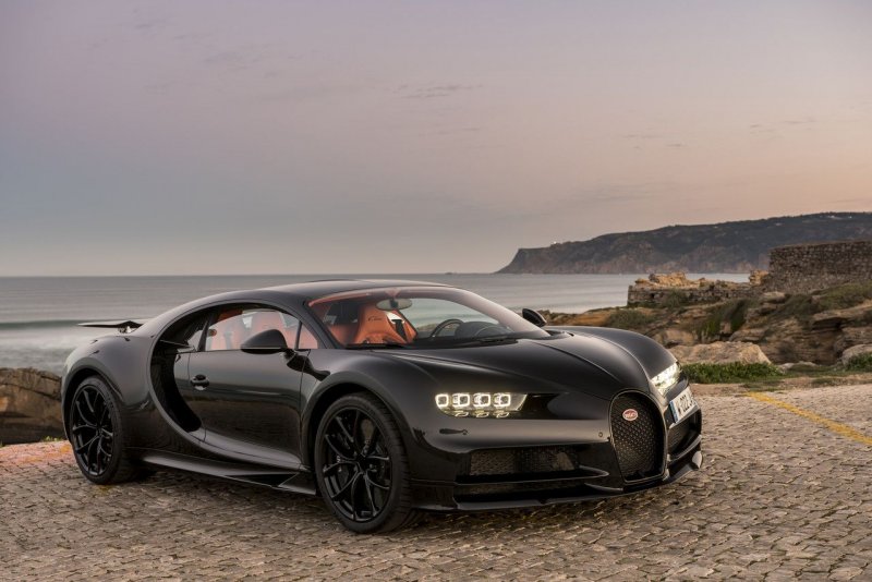 Бугатти Chiron чёрный