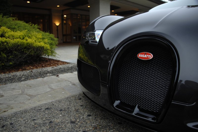 Bugatti Chiron выхлоп