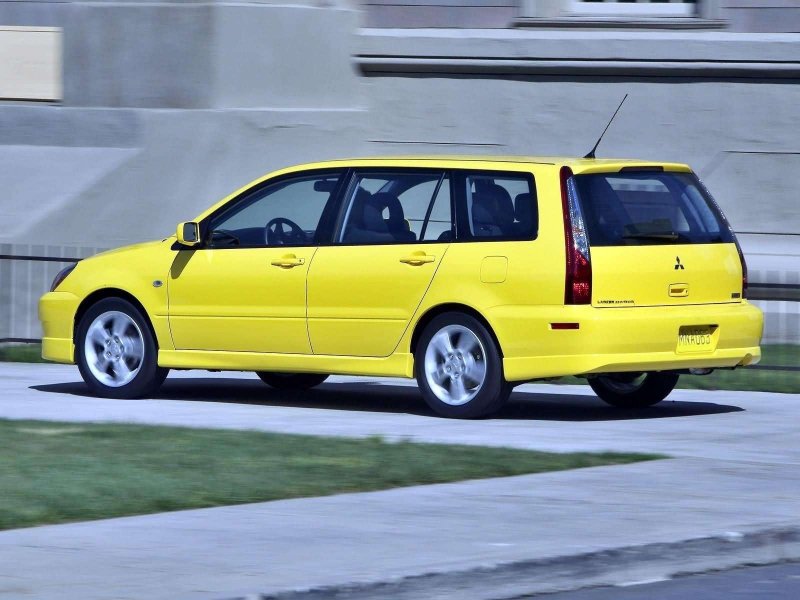 Mitsubishi 9 универсал