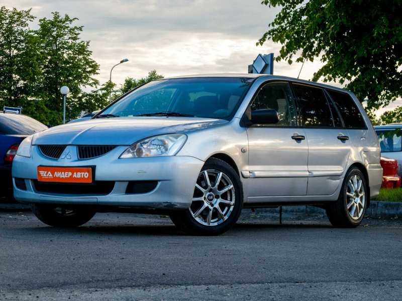 Mitsubishi Legnum 2002