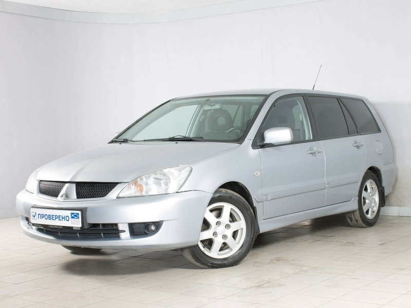 Lancer Cedia универсал 2001