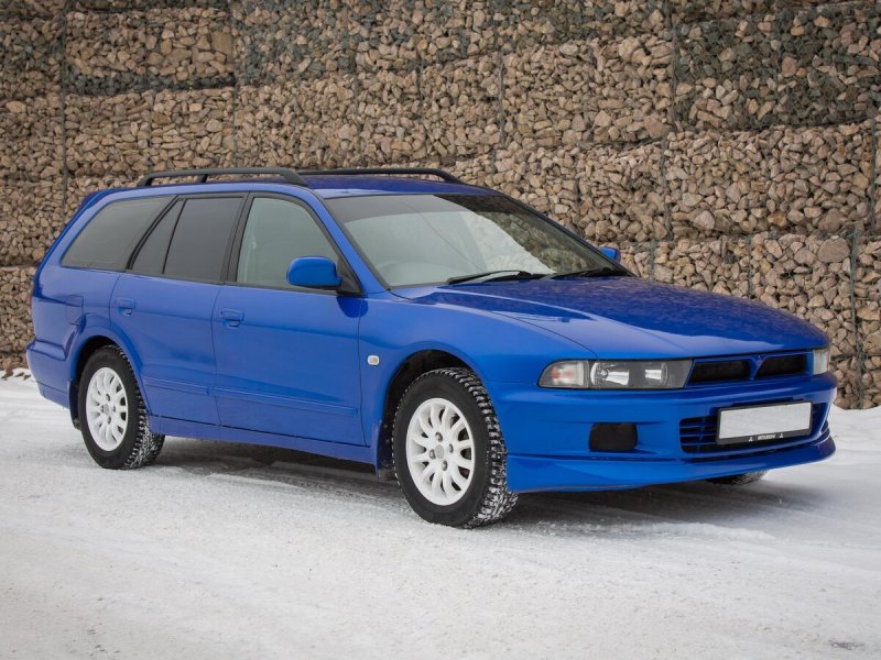Mitsubishi Lancer 5 1995 универсал