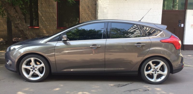 Ford Focus 3 хэтчбек r18
