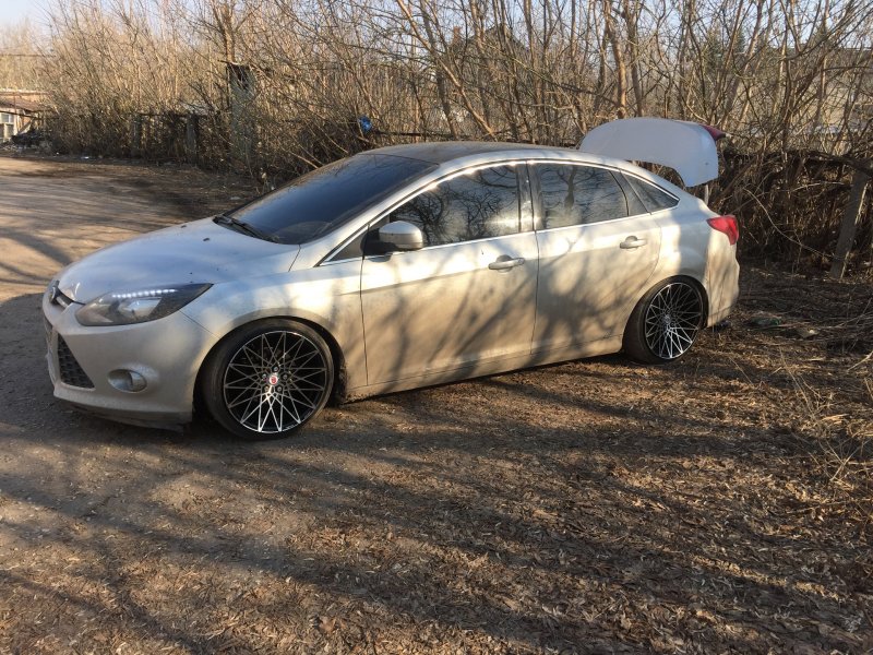 Ford Focus 3 седан диски r19