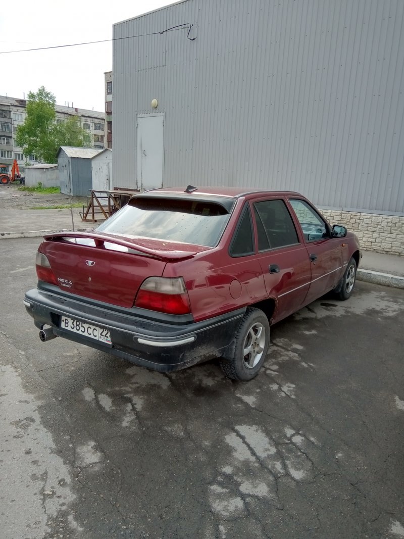 Daewoo Nexia GLE 1999