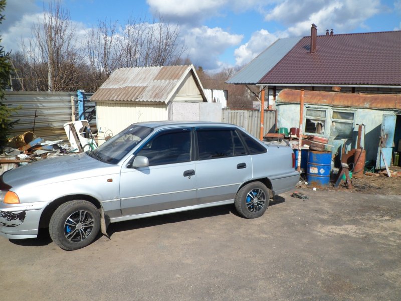 Daewoo Nexia 1.6 2010 синий GLE