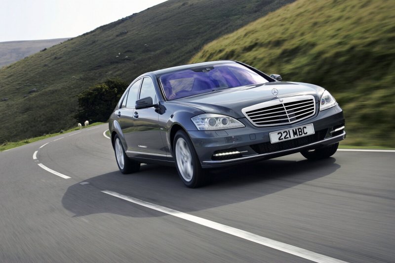 Mercedes Benz b200