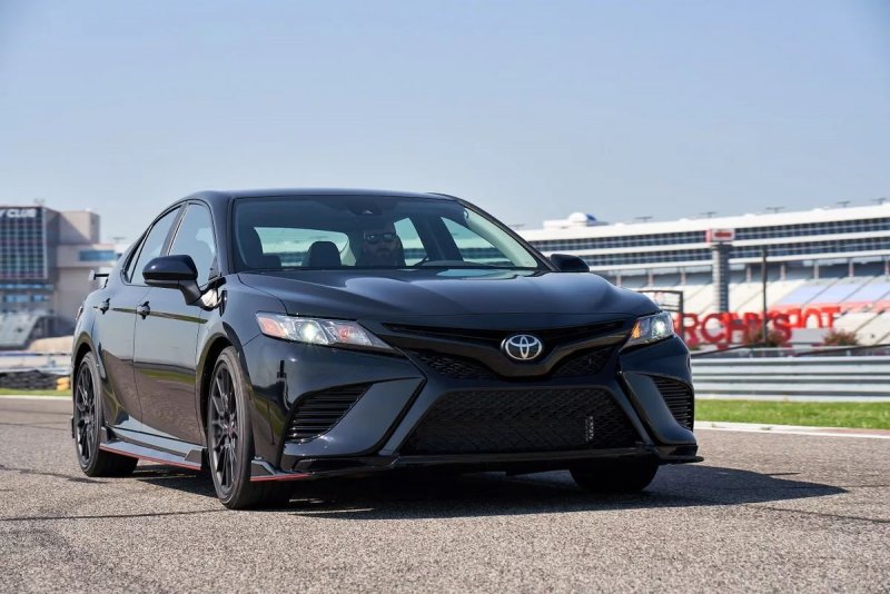 Toyota Camry 2020 Sport