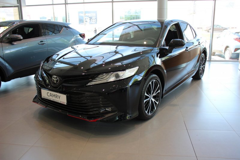 Toyota Camry 70 Sport
