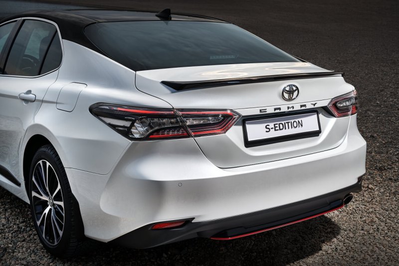 Toyota Camry 2020