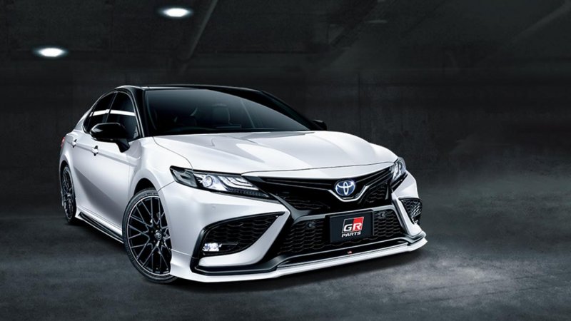 Toyota Camry gr 2021