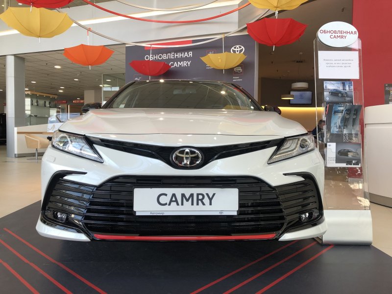 Toyota Camry Элеганс 2021