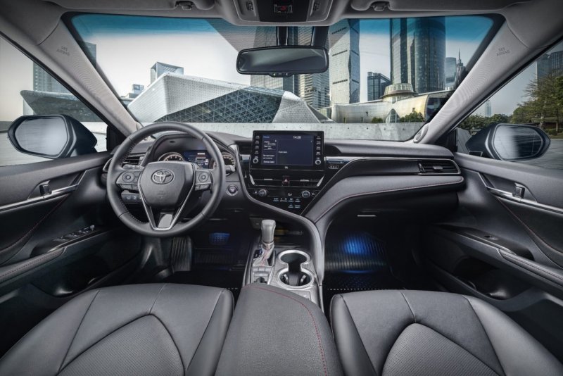 Toyota Camry 2020 салон