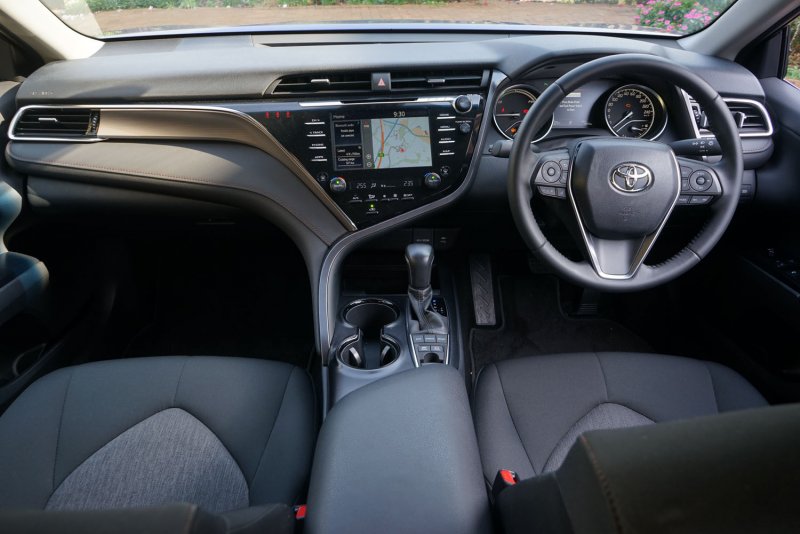 Toyota Camry 2018 Sport