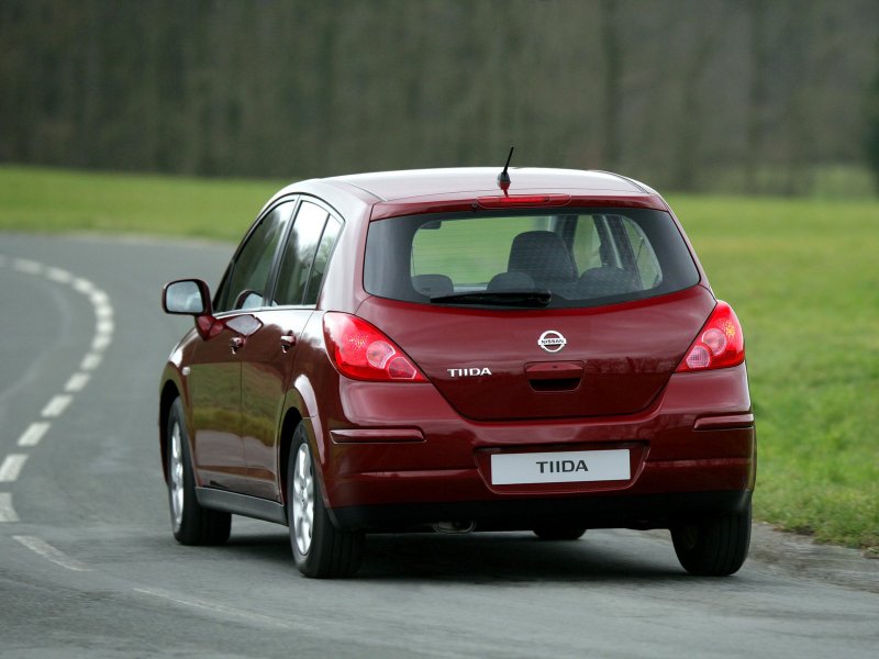 Nissan Tiida Hatchback c11