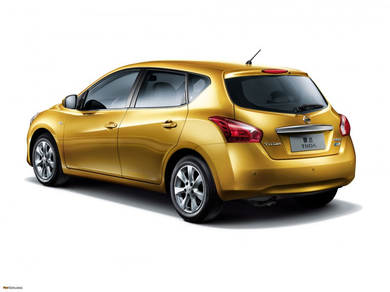 Nissan Tiida Hatchback c12