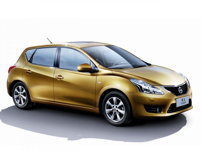 Nissan Tiida Hatchback c12