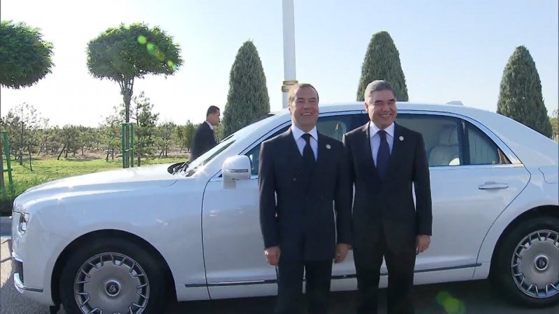 Гурбангулы Бердымухаммедов кортеж