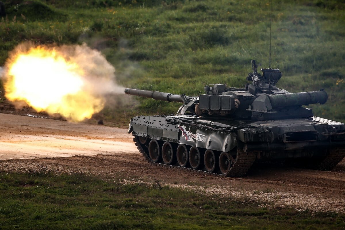 Танк машина стреляют. Т80 Армата. Т92 русский танк. Т-92 танк Россия. Танк т 80 выстрел.