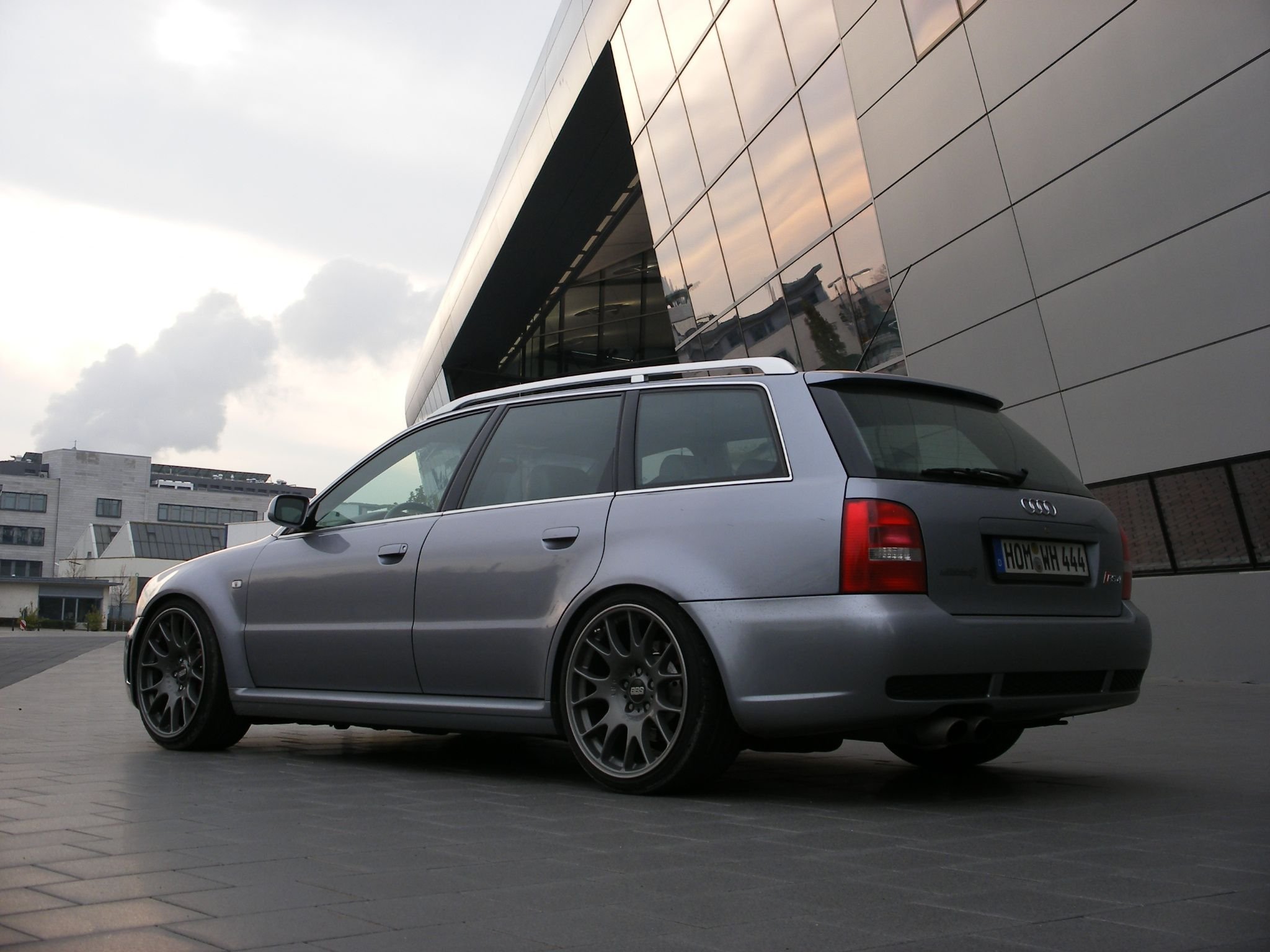 A b 5. Audi rs4 b5. Audi a4 b5 Wagon. Ауди rs4 b5 универсал. Ауди а4 b5 avant.