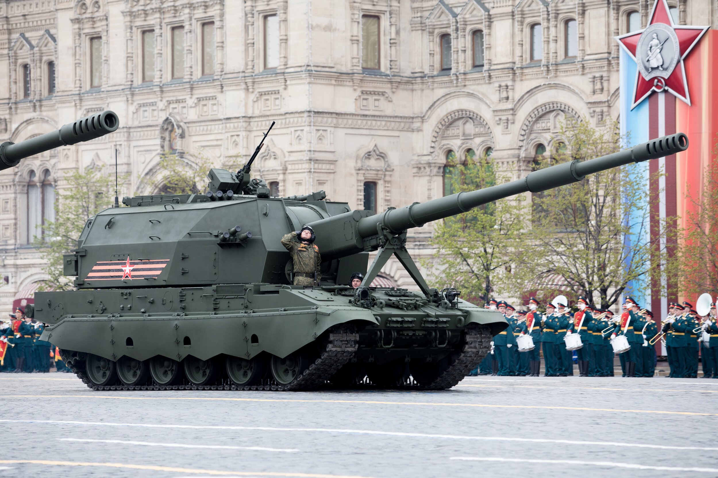 Военная техника в москве