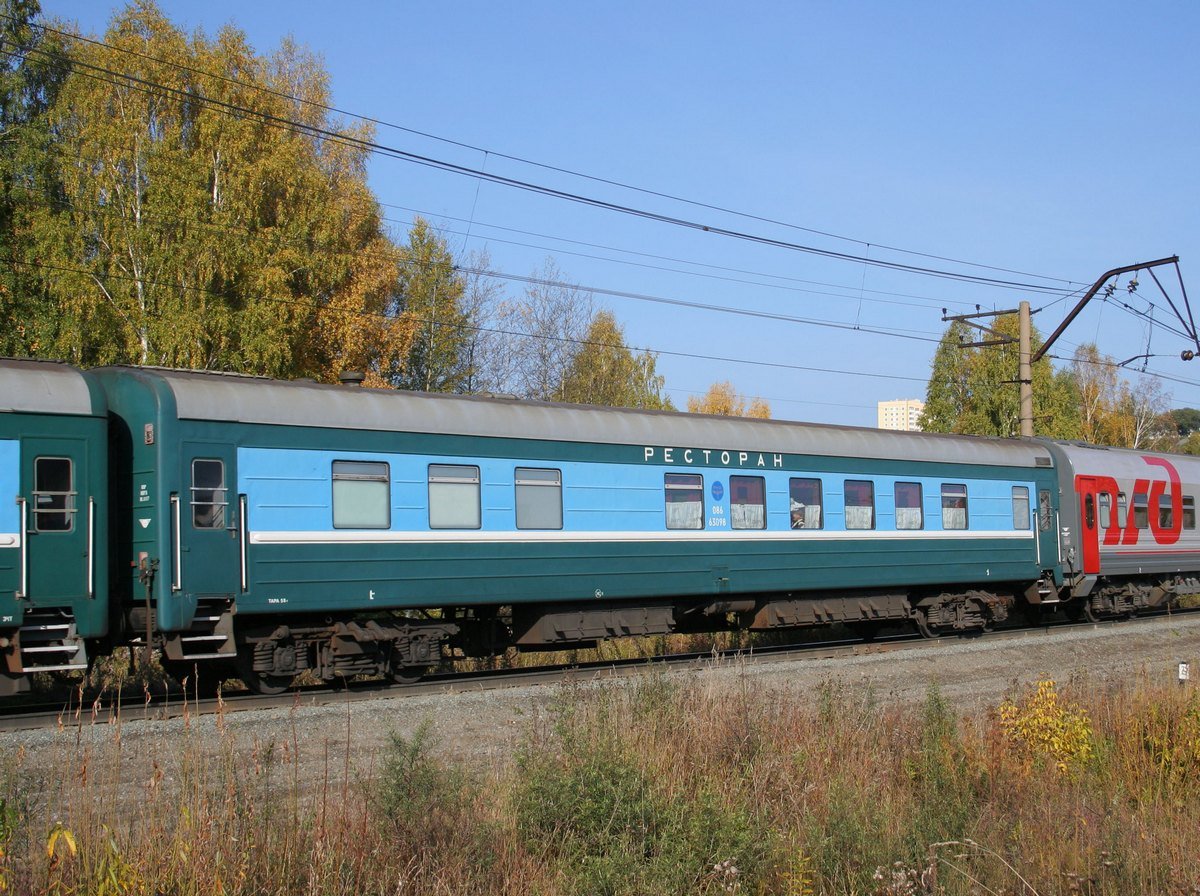Фирменный поезд Томич