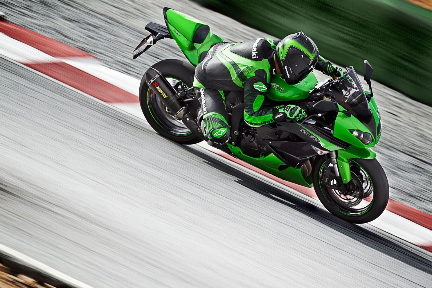 мотоциклы зеленого цвета фото