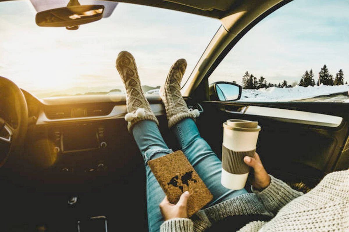 Кофе в машине зимой