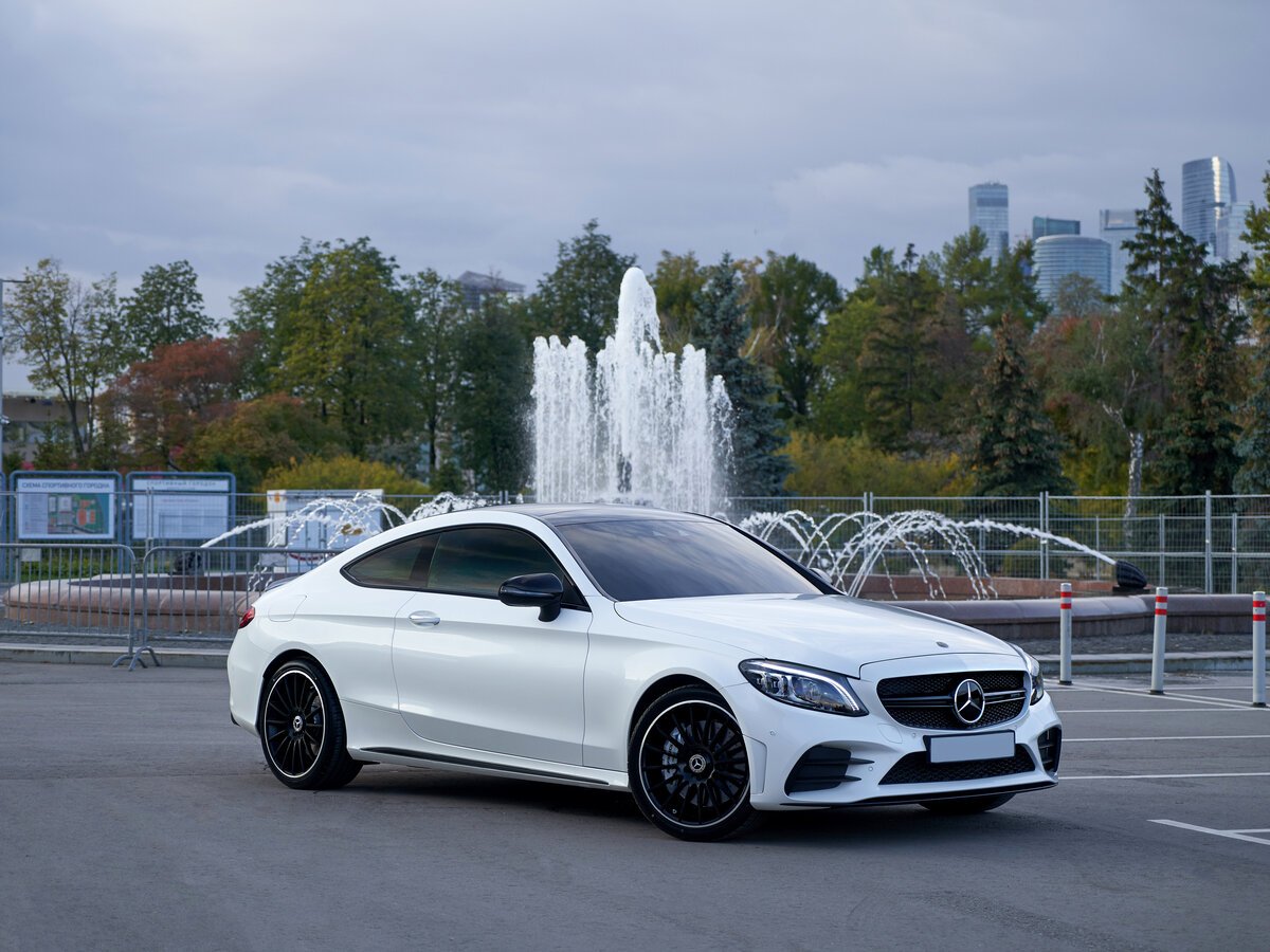 Mercedes Benz w205 White