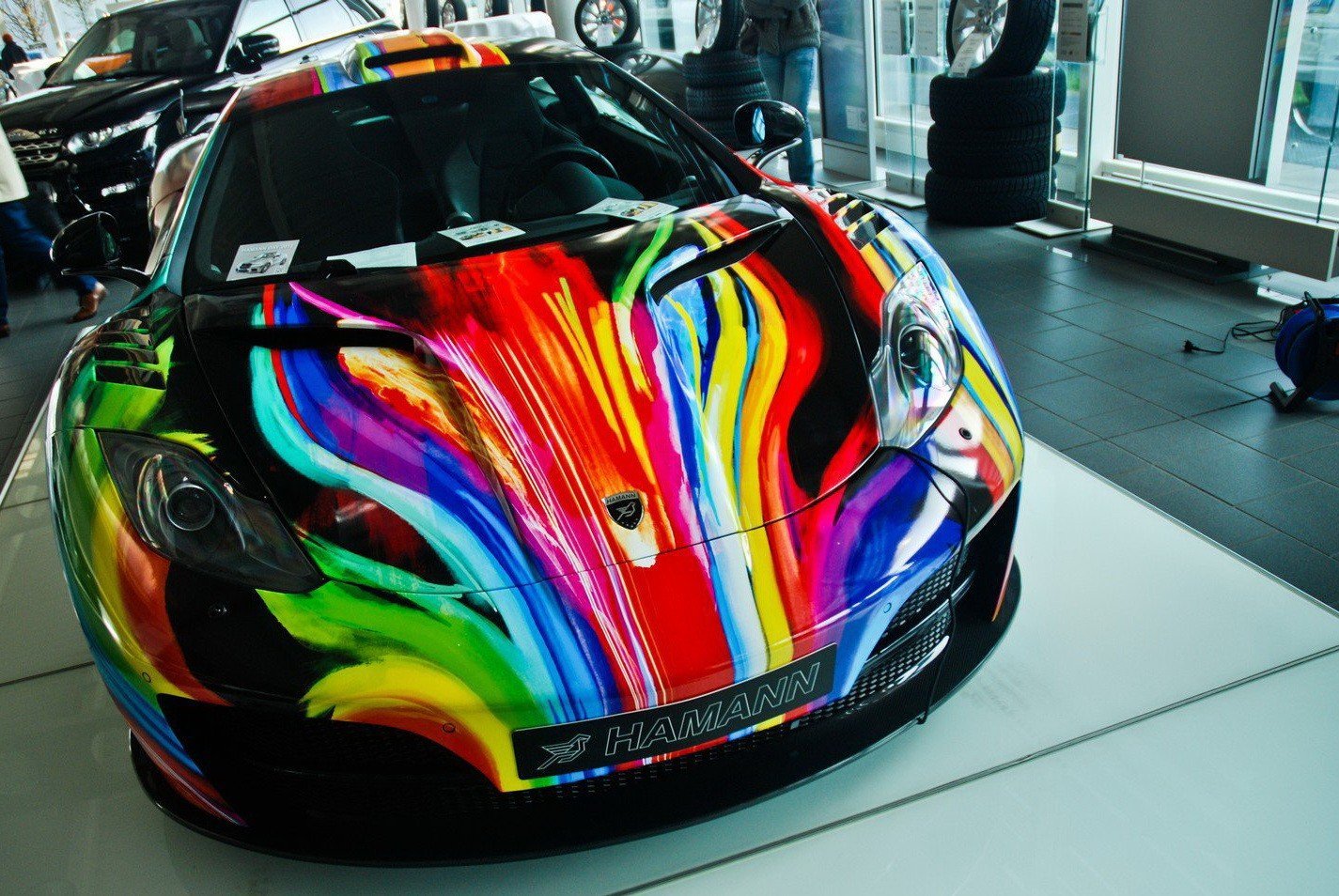 Как называется разрисованные. Цветные машины. Разноцветные автомобили. Разрисованные авто. Необычная покраска машины.