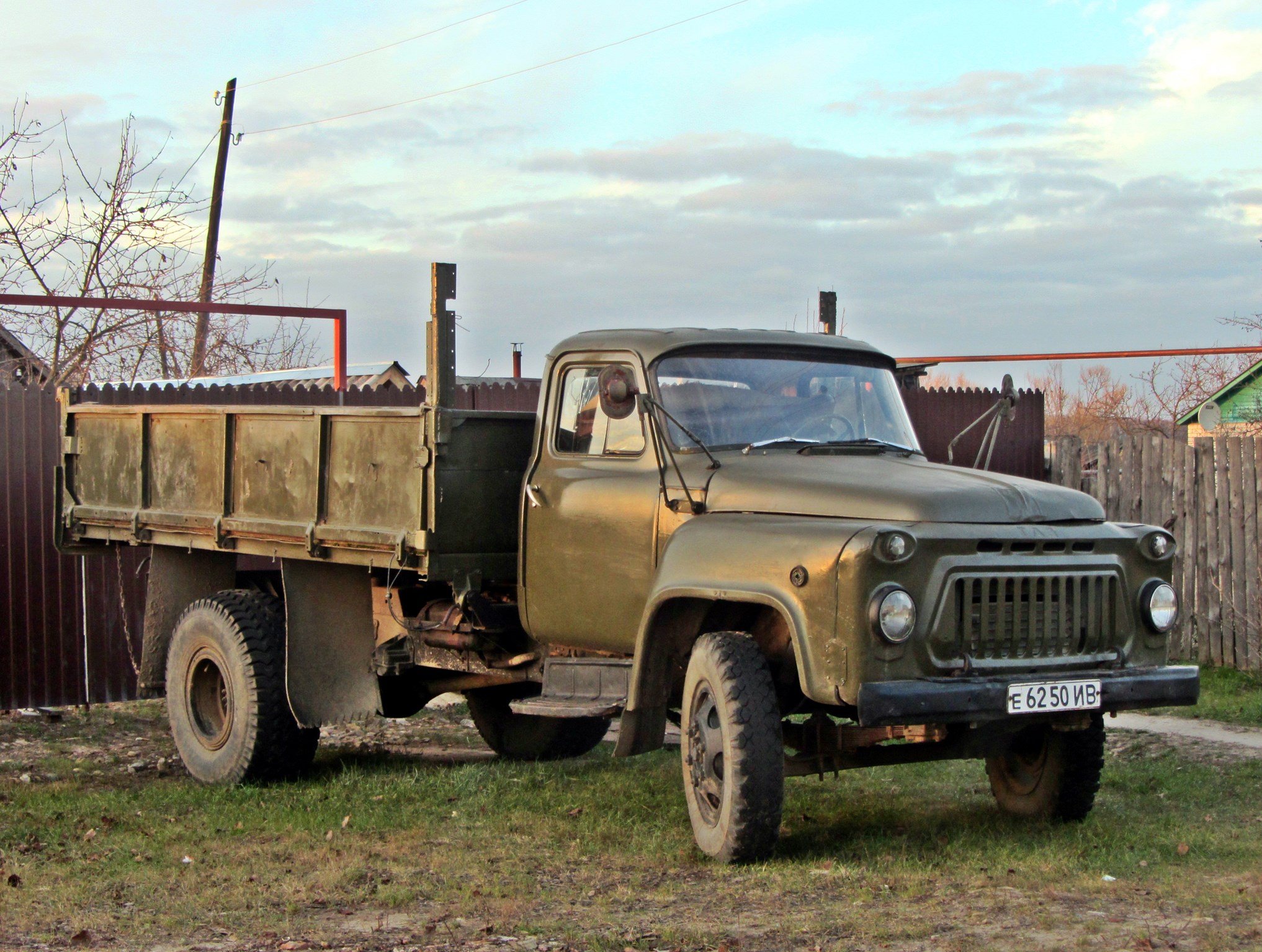 Газ 53. ГАЗ 53 бортовой хаки. ГАЗ 53 военный. ГАЗ 53 1965.