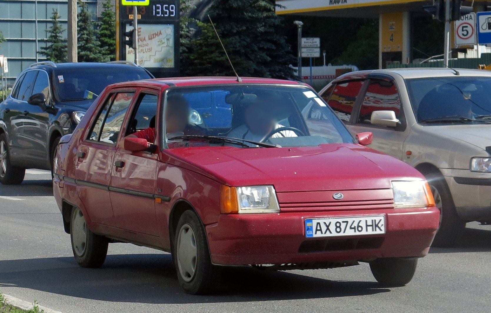 Заз таврия славута. ЗАЗ 1103. ЗАЗ-1103 Таврия. ЗАЗ-1103 «Славу́та».