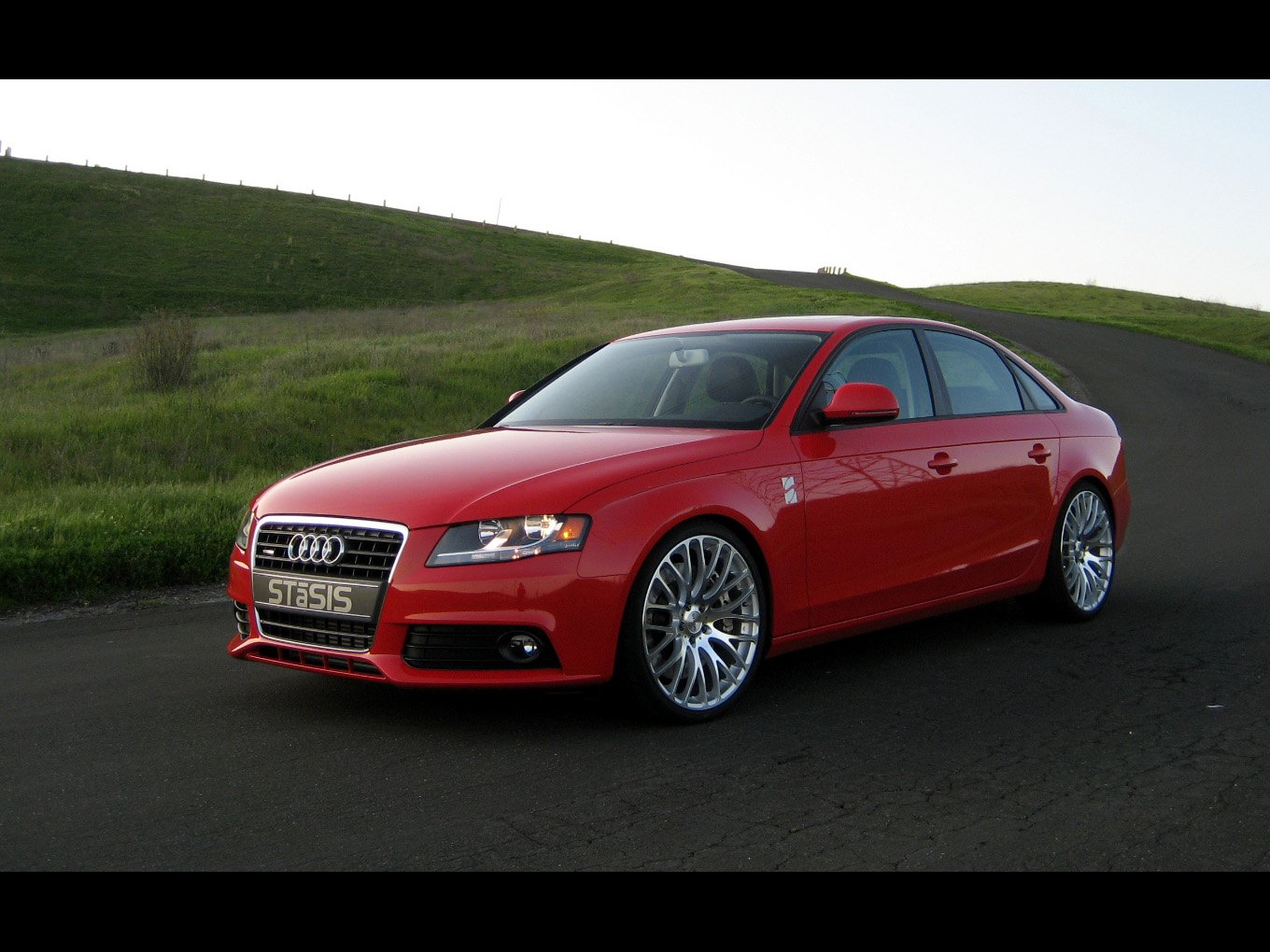 Тесты ауди а4. Audi a4 b8 Red. Ауди а4 в8. Audi a4 Red Tuning. Audi a4 b8 кузов.