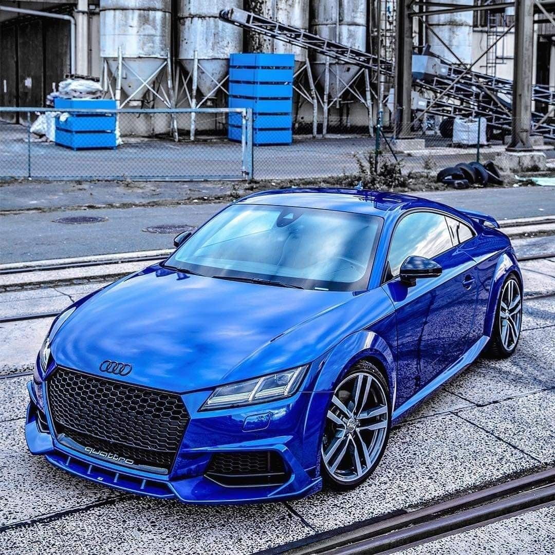 Покажи синие машины. Ауди а7 синий металлик. Ауди а7 синяя. Ауди а7 темно синяя. Audi tt8s голубая.